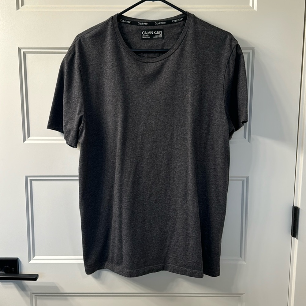 Mens Calvin Klein T-Shirt, Size Large, Heather Grey